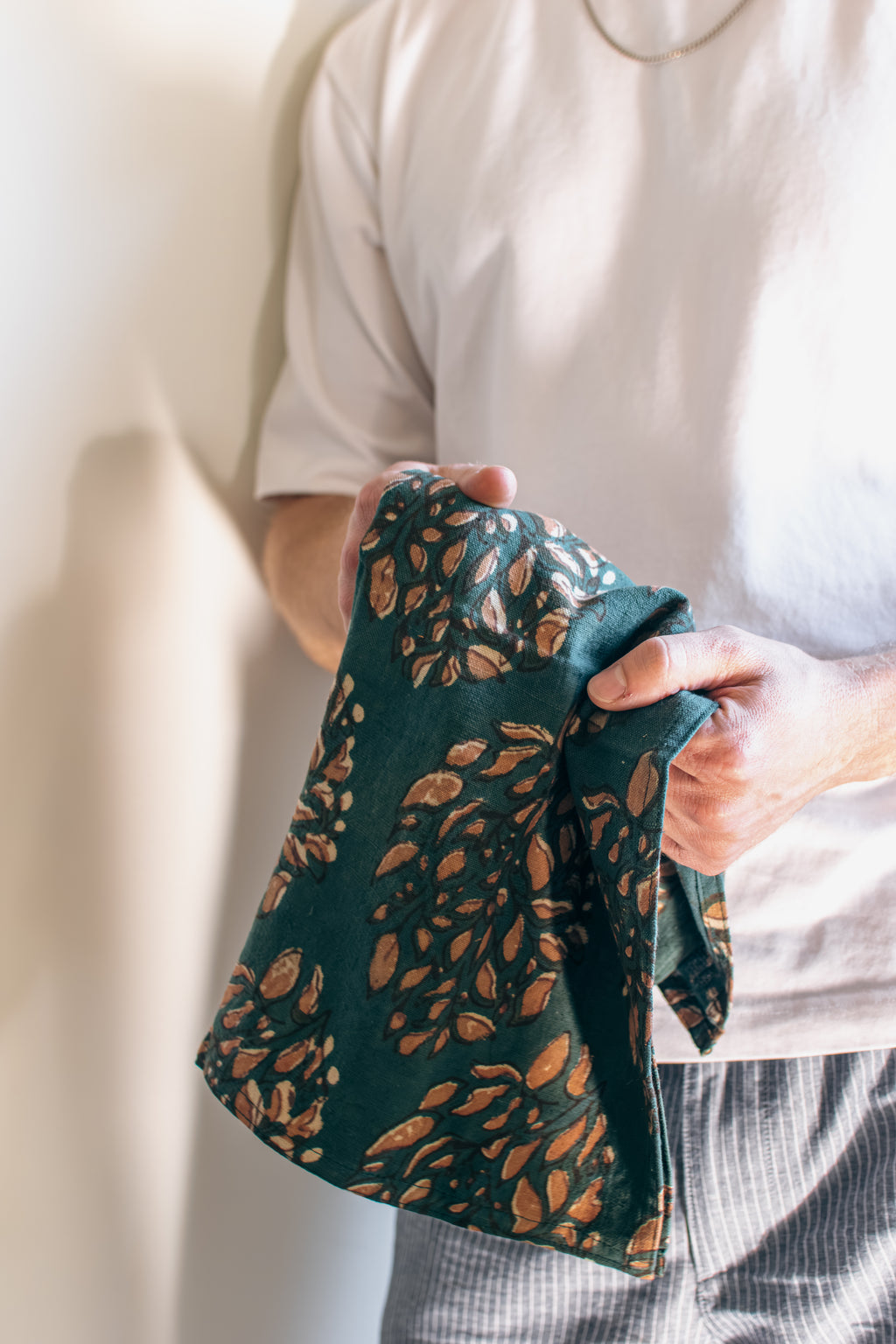 Organic Cotton Dinner Napkin - Set of 4 in Leah Leaf